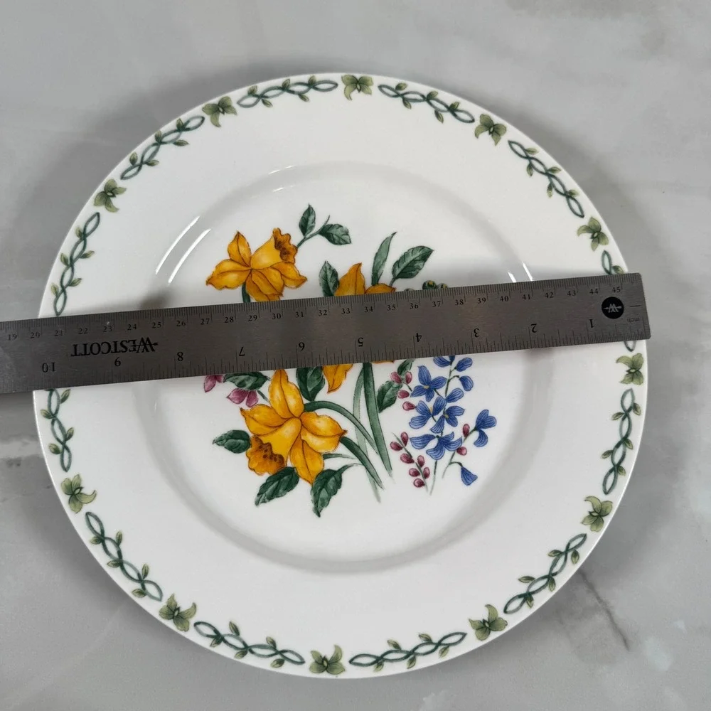 Set of 4 Thomson Pottery Floral Garden Dinner Plates Assorted‎ Flower Designs